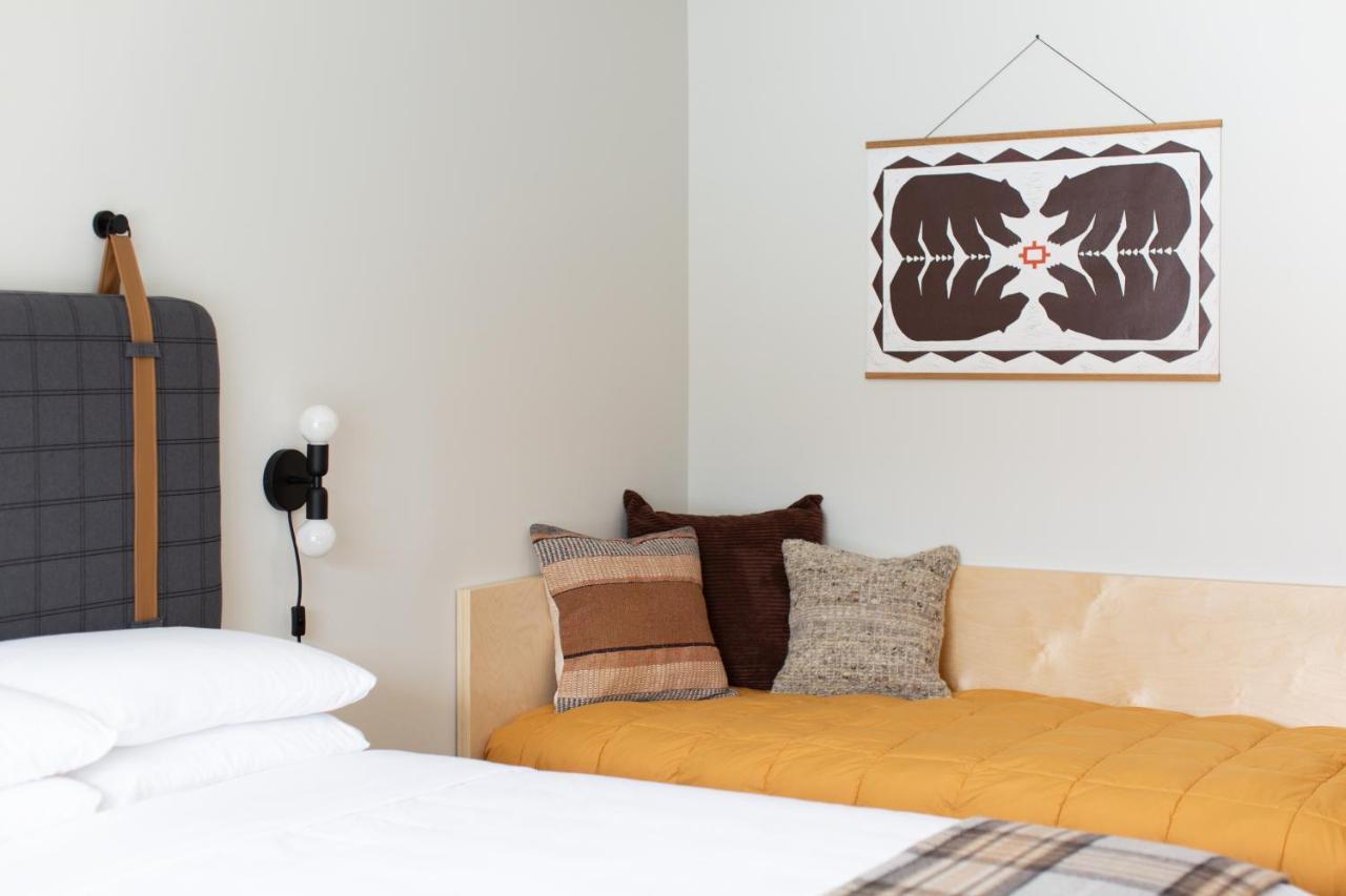 Rhode'S Motor Lodge Boone Ngoại thất bức ảnh